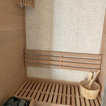 Romantik Wood